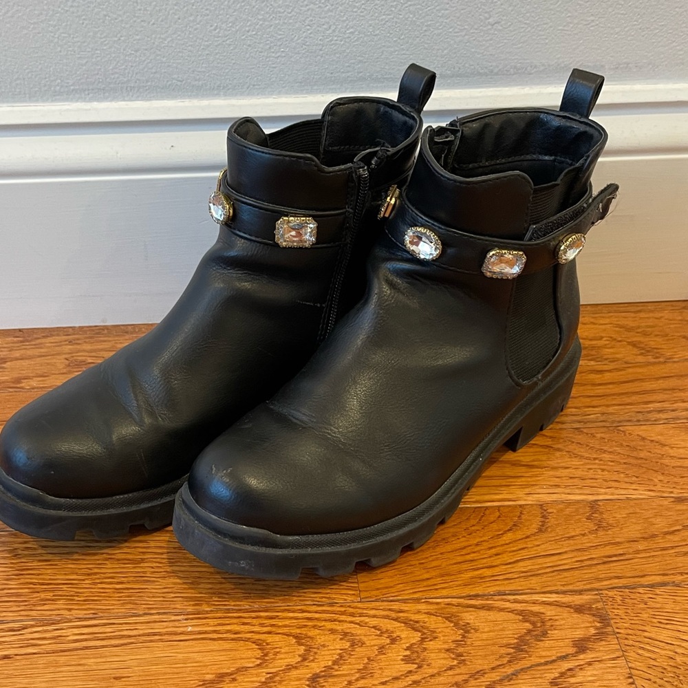 Steve Madden Jamulet girls black boot size 5 youth